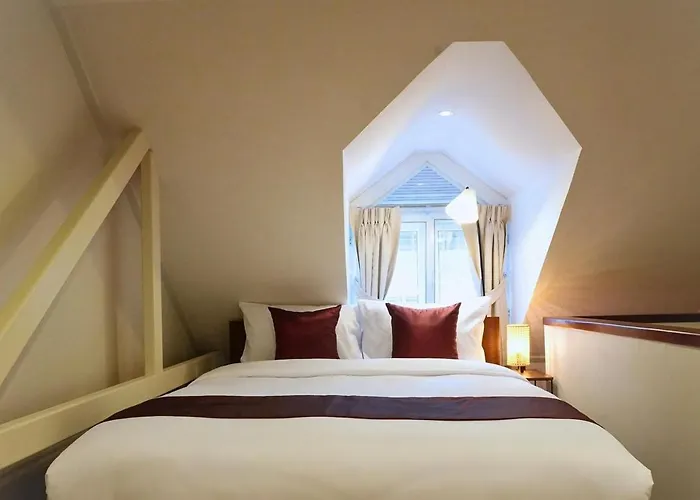 Nivas Wanit 2br 1sfb Yaowarat Mrt Entirehome 80sqm Villa *