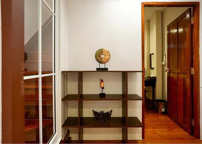 Nivas Wanit 2br 1sfb Yaowarat Mrt Entirehome 80sqm Villa