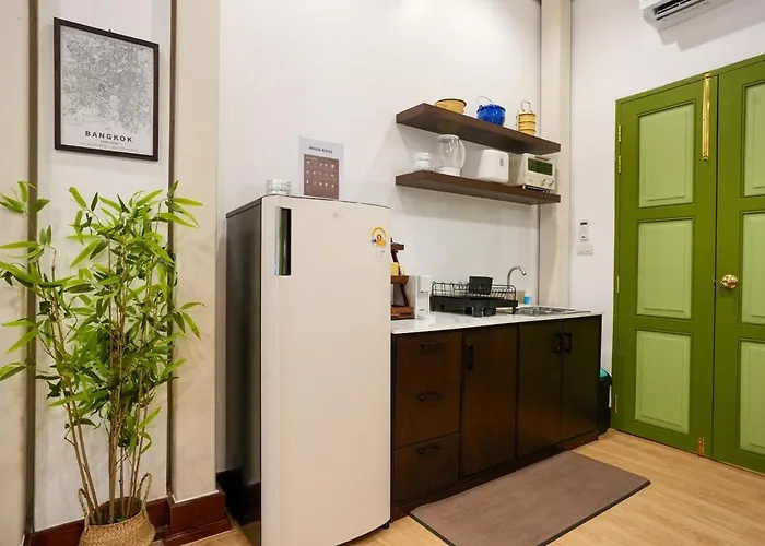 Nivas Wanit 2br 1sfb Yaowarat Mrt Entirehome 80sqm