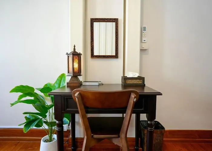 Villa Nivas Wanit 2br 1sfb Yaowarat Mrt Entirehome 80sqm